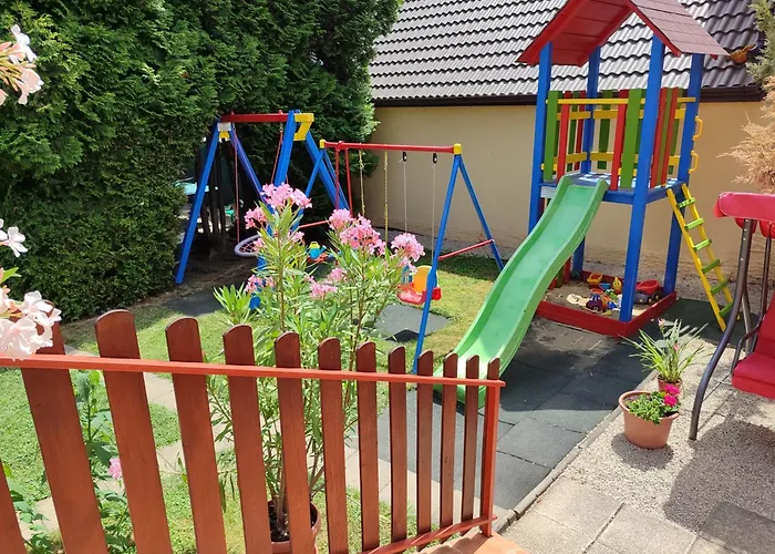 Apartment Norbert Vendeghaz *