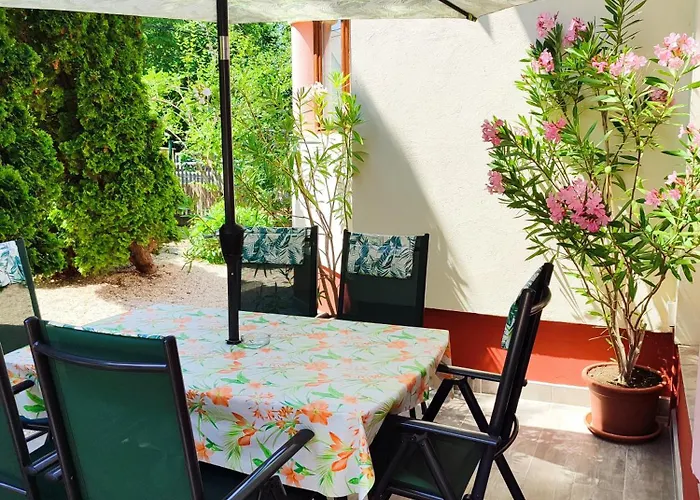 Norbert Vendeghaz Apartment Balatonszarszo